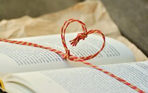 男性の婚活における贈り物のマナー基本とは？
