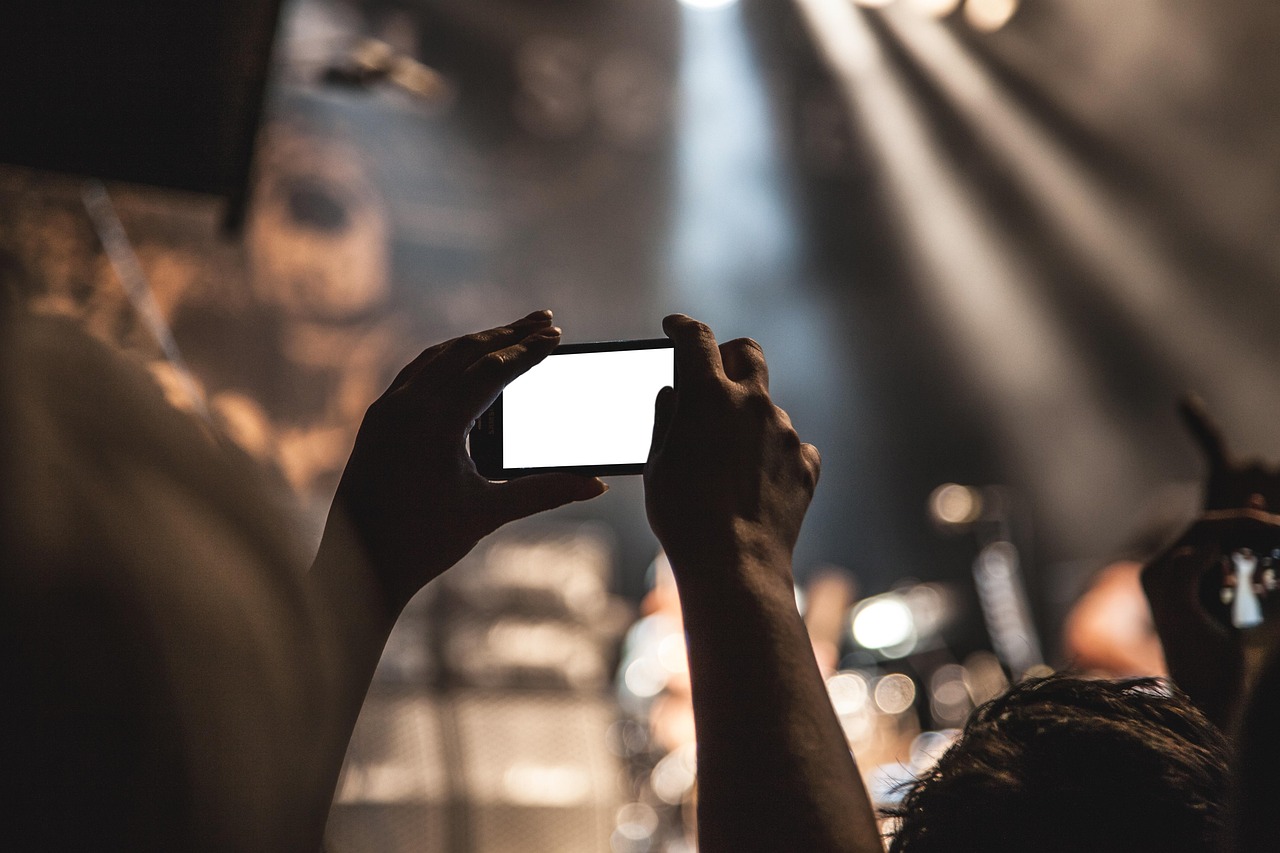 婚活に最適な写真撮影でスーツを着る男性のポイントは？