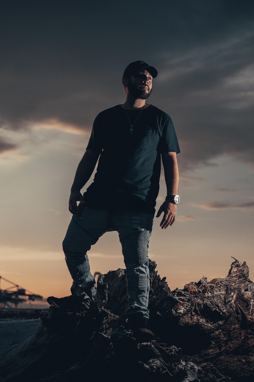 婚活アプリで男性が利用できる無料のサービスは？